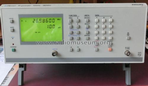 RF Generator 100 kHz - 180 MHz PM5327 /00 /02 /04 /06 /50 /52 /54 /56; Philips Radios - (ID = 2166675) Equipment