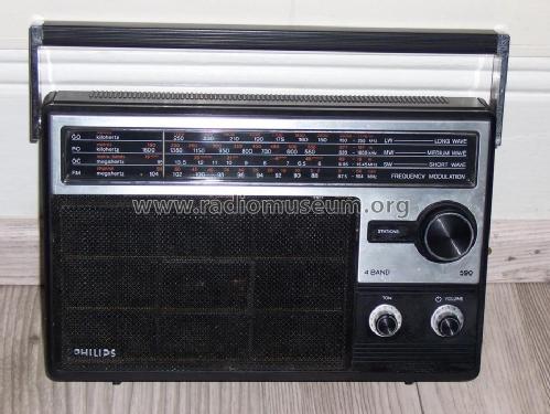 90-AL-590/15; Philips, Singapore (ID = 2517501) Radio