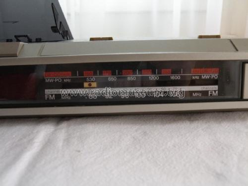 Electronic Clock Radio Cassette Player D-7548; Philips, Singapore (ID = 2230436) Radio