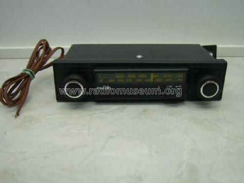 90AN192 /00 /15; Philips, Singapore (ID = 1269274) Car Radio