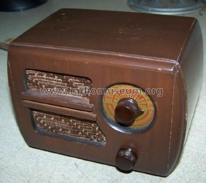 200 Radio Pilgrim Electric Corp.; New York, build 1938 ?, 8 pictures ...