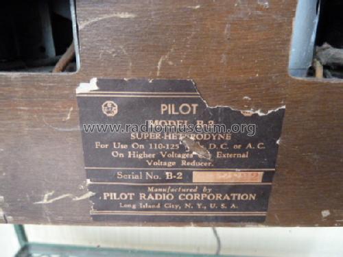 B-2 Standard; Pilot Electric Mfg. (ID = 1355739) Radio