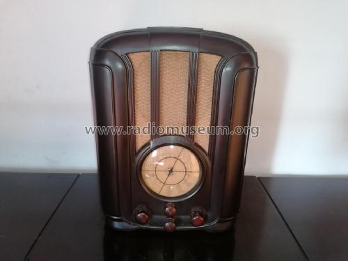 G562B Radio Pilot Electric Mfg. Co. Radio Corp.; Brooklyn NY, Build ...