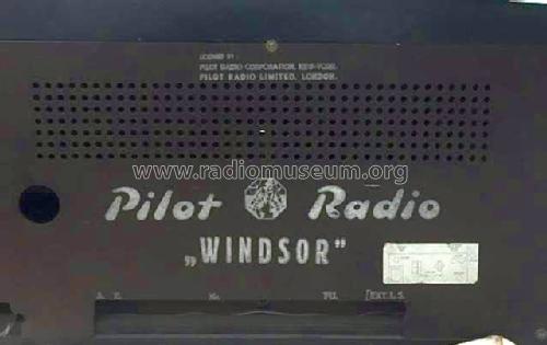 Windsor ; Pilot Radio Ltd.; (ID = 1996943) Radio