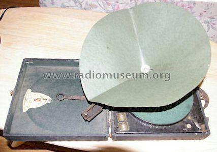 Portable Phonograph ; Polly Portable (ID = 1021716) TalkingM