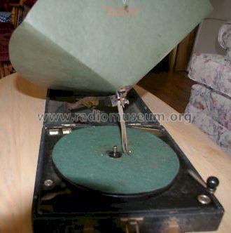 Portable Phonograph ; Polly Portable (ID = 1021718) TalkingM