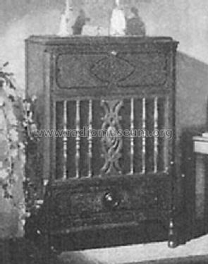 2500-R-1 ; Pooley Co.; (ID = 1439948) Cabinet