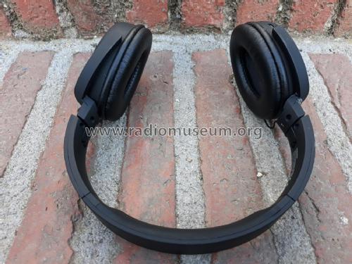 Premium Wireless Headphones EE5117; Primark; London (ID = 2635480) Speaker-P