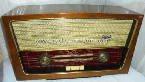 R32; Pye Ltd., Radio (ID = 1960850) Radio