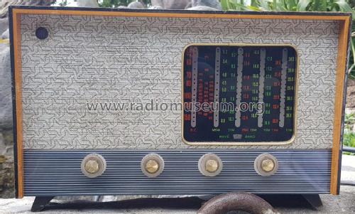 PZ42; Pye N.Z. Ltd.; Waihi (ID = 2953174) Radio