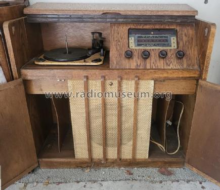 PZ64RG; Pye N.Z. Ltd.; Waihi (ID = 2843792) Radio