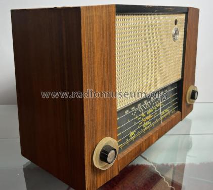 PZ92; Pye N.Z. Ltd.; Waihi (ID = 2877539) Radio