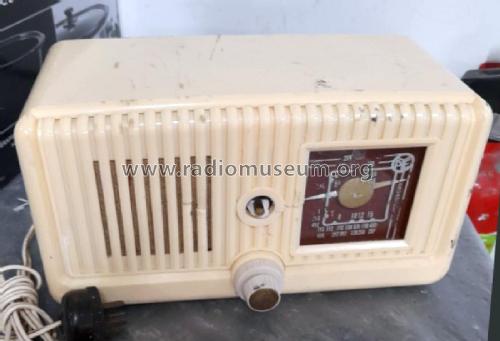 PZ-100; Pye N.Z. Ltd.; Waihi (ID = 2926492) Radio