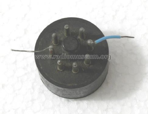 Piezo Quartz Crystal Q5; Quartz Crystal Co. (ID = 1657154) Radio part