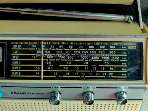 6 Bereich-Koffer TRN 2841; QUELLE GmbH (ID = 2902305) Radio