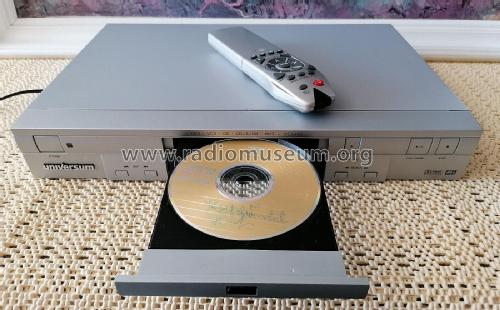 Universum DVD 8120 ; QUELLE GmbH (ID = 2837110) R-Player