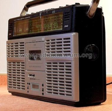 Universum Senator 4 Band Stereo Radio Recorder CTR 2392U ; QUELLE GmbH (ID = 994969) Radio