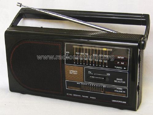 Universum TR1097; QUELLE GmbH (ID = 1768243) Radio