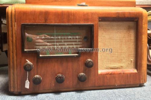 Columbus Surrey 92; Columbus Brand; (ID = 2638362) Radio