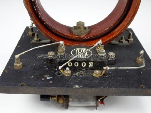 RI Model No.1 ; Radio Instruments (ID = 2431945) Crystal