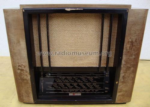 P 647; Radio-Peugeot; Saint (ID = 2243378) Radio