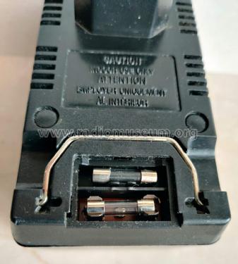 Step-Down Converter with Fuse Protection 273-8028; Radio Shack Tandy, (ID = 2758971) Aliment.