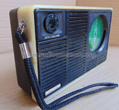 90RL152 /28; Radiola marque (ID = 2805810) Radio