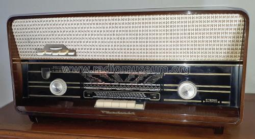 RA5110A Radio Radiola marque, build 1960 ??, 8 pictures, 10 tubes ...