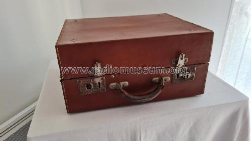 Sfer 18 Valise; Radiola marque (ID = 2868089) Radio