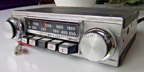 1095X; Radiomobile Ltd., (ID = 2864922) Car Radio