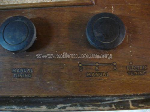 28T Victrola Ch= RC569; RCA RCA Victor Co. (ID = 551992) Radio