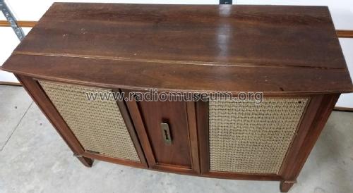 3VF306 Ch= RC-1205C + RS-199B; RCA RCA Victor Co. (ID = 2296496) Radio