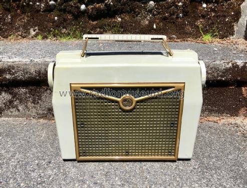 6-BX-8A Ch=RC-1126A; RCA RCA Victor Co. (ID = 2253364) Radio