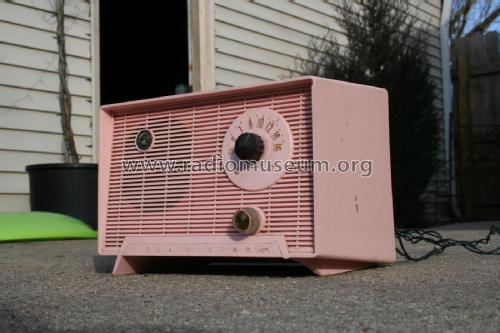 6-X-5 Nipper Ch=RC-1157; RCA RCA Victor Co. (ID = 1749723) Radio