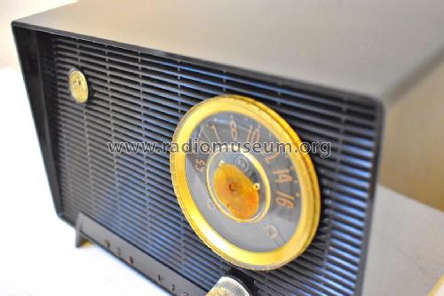 6-X-5 Nipper Ch=RC-1157; RCA RCA Victor Co. (ID = 3036788) Radio