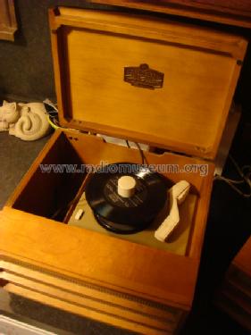 7-HF-45 Ch= RS-159; RCA RCA Victor Co. (ID = 1387249) R-Player