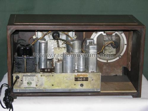 86T44 ; RCA RCA Victor Co. (ID = 1354134) Radio