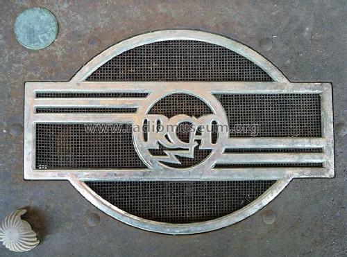 8-M-1 ; RCA RCA Victor Co. (ID = 1001533) Car Radio