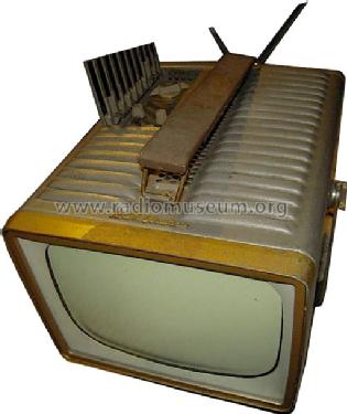 8PT7031 Ch= KCS100B; RCA RCA Victor Co. (ID = 698639) Television