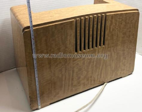 8R76 Ch= RC-1060; RCA RCA Victor Co. (ID = 2988053) Radio