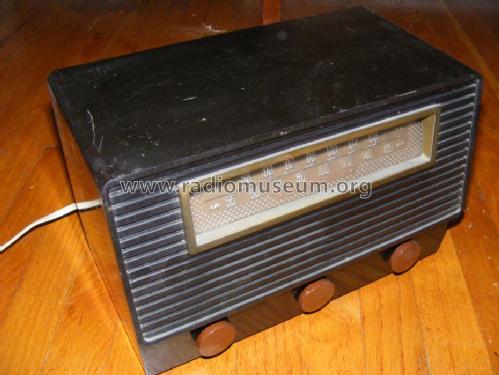 8X71 Ch= RC-1070; RCA RCA Victor Co. (ID = 1720903) Radio