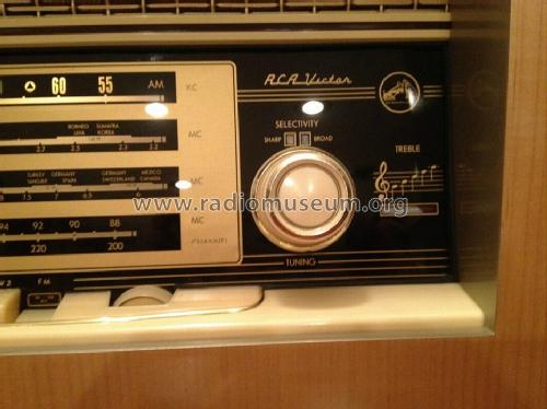 9-INT-1 Ch= RC-1172; RCA RCA Victor Co. (ID = 1214551) Radio