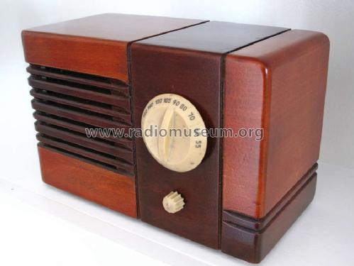 9TX-3 'Little Nipper - 2nd'; RCA RCA Victor Co. (ID = 1429794) Radio