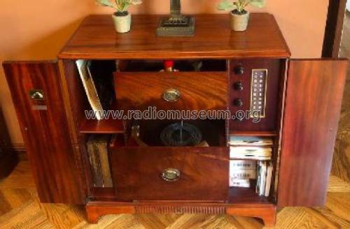 9W105 Ch= RC-618B; RCA RCA Victor Co. (ID = 2797882) Radio