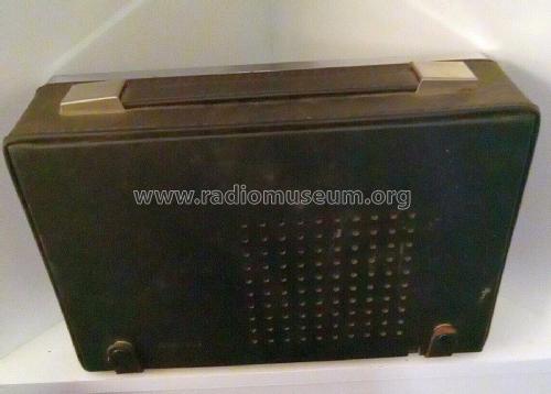 Globetrotter RZG133E; RCA RCA Victor Co. (ID = 2899334) Radio