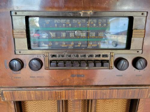 K80 Ch= RC-415A; RCA RCA Victor Co. (ID = 2954158) Radio