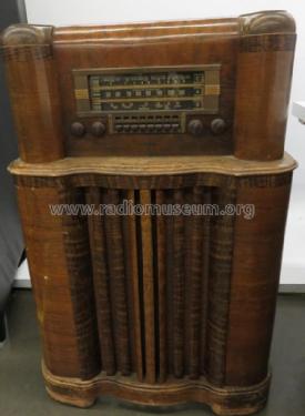 K82 Ch= RC-415C; RCA RCA Victor Co. (ID = 2375604) Radio