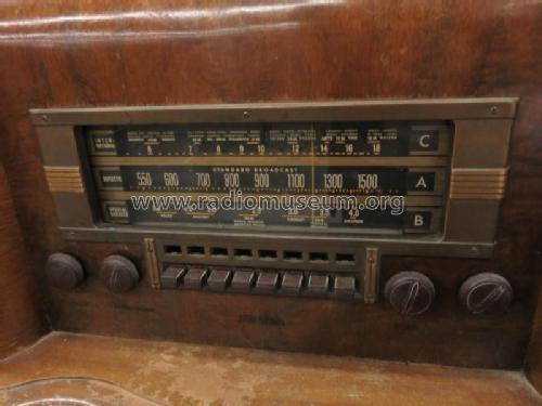 K82 Ch= RC-415C; RCA RCA Victor Co. (ID = 2375605) Radio