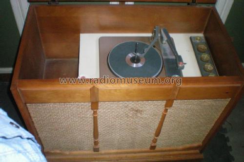 PVC-245 ; RCA RCA Victor Co. (ID = 2518897) R-Player