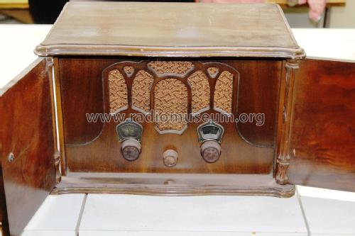 R-28D Carryette Ch= R-28; RCA RCA Victor Co. (ID = 3053688) Radio